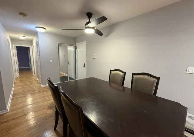 Listing Photo 4 - Condo for sale in building located at 10385 Dearlove Rd, Glenview, IL 60025 - Unit #1I