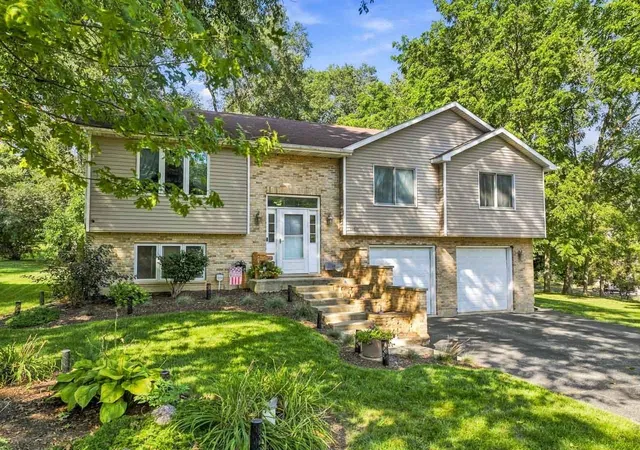 Photo 1 of Single family home for sale at 26032 W Wilson Rd, Antioch, IL 60002 | MLS# 12759079 | Listing updated on 2026-09-23