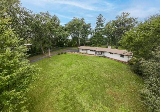 Photo 3 of Single family home for sale at 1s670 Winfield Rd, Wheaton, IL 60189 | MLS# 12759097 | Listing updated on 2026-09-24