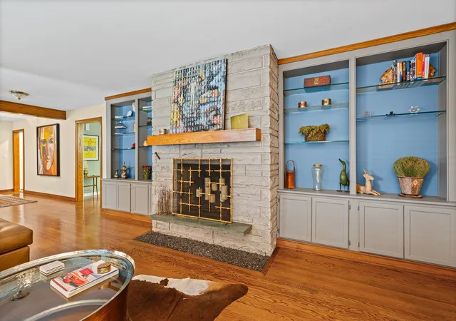 Photo 4 of Single family home for sale at 9400 Kilbourn Ave, Skokie, IL 60076 | MLS# 12759098 | Listing updated on 2026-09-26