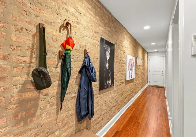 Photo 2 of Condo for sale at 1965 W Cullom Ave #3, Chicago, IL 60613 | MLS# 12759110 | Listing updated on 2026-09-22