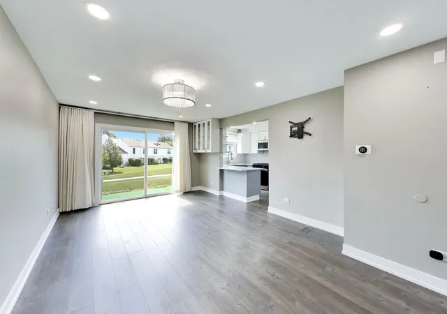 Photo 3 of Townhouse for sale at 227 E Shag Bark Ln, Streamwood, IL 60107 | MLS# 12759138 | Listing updated on 2026-09-19