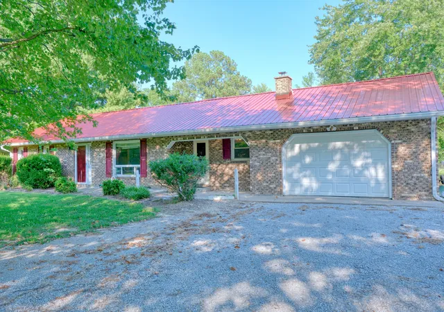 Photo 2 of Single family home for sale at 103 Smith Dr, Desoto, IL 62924 | MLS# 12759151 | Listing updated on 2026-09-22