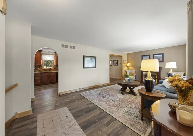Photo 2 of Single family home for sale at 8808 Wheeler Dr, Orland Park, IL 60462 | MLS# 12759153 | Listing updated on 2026-10-07