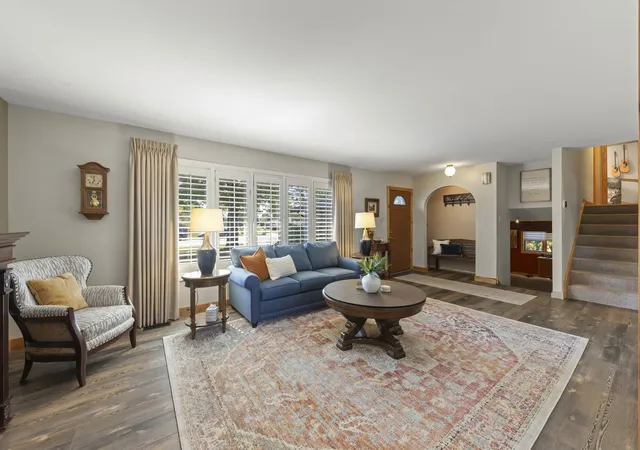 Photo 3 of Single family home for sale at 8808 Wheeler Dr, Orland Park, IL 60462 | MLS# 12759153 | Listing updated on 2026-10-07