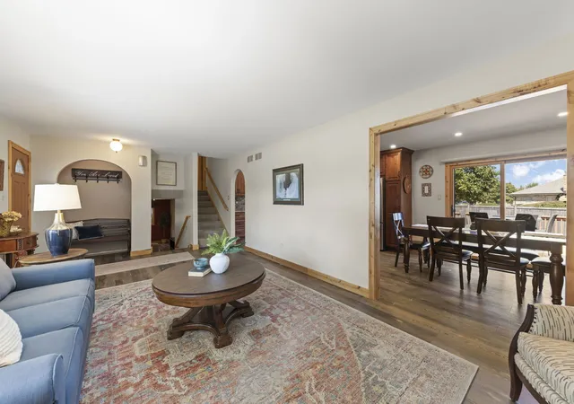 Photo 4 of Single family home for sale at 8808 Wheeler Dr, Orland Park, IL 60462 | MLS# 12759153 | Listing updated on 2026-10-07
