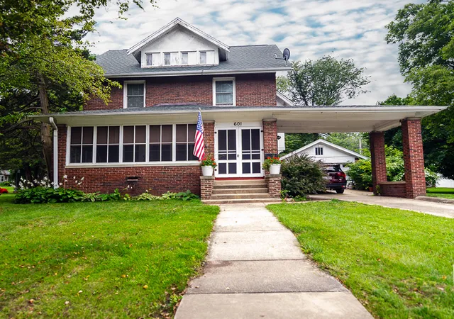 Single family home for sale at 601 N Prospect Ave, Champaign, IL 61820 | MLS# 12759164