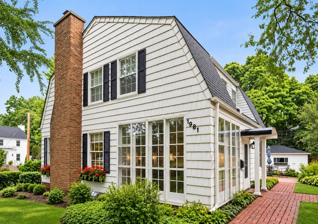Photo 1 of Sale Pending at 1981 Linden Ave, Highland Park, IL 60035 | MLS# 12759181 | Listing updated on 2026-10-01