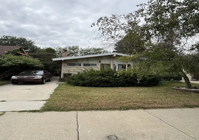 Photo 1 of Single family home for sale at 8354 S Kimbark Ave, Chicago, IL 60619 | MLS# 12759217 | Listing updated on 2026-10-29
