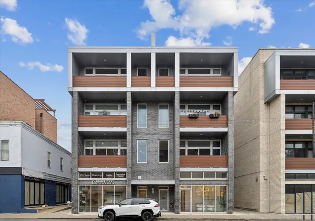 Condo for sale at 2837 N Halsted St #2N, Chicago, IL 60657 | MLS# 12759219