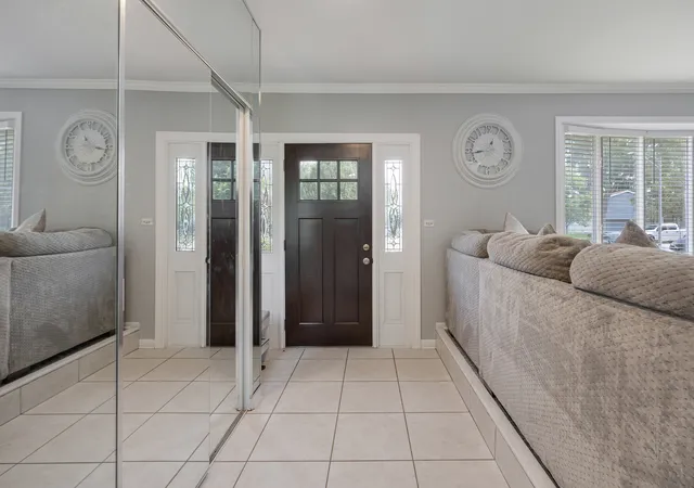 Photo 3 of Single family home for sale at 1210 N Keebie Ct, Addison, IL 60101 | MLS# 12759225 | Listing updated on 2026-09-24