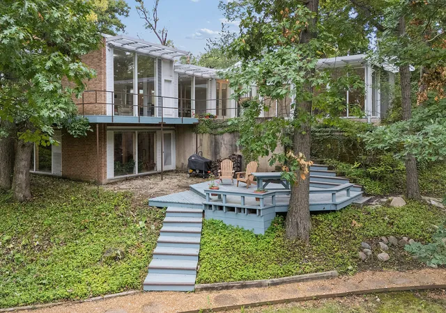 Photo 1 of Single family home for sale at 1822 Western Ave, Flossmoor, IL 60422 | MLS# 12759233 | Listing updated on 2026-10-29