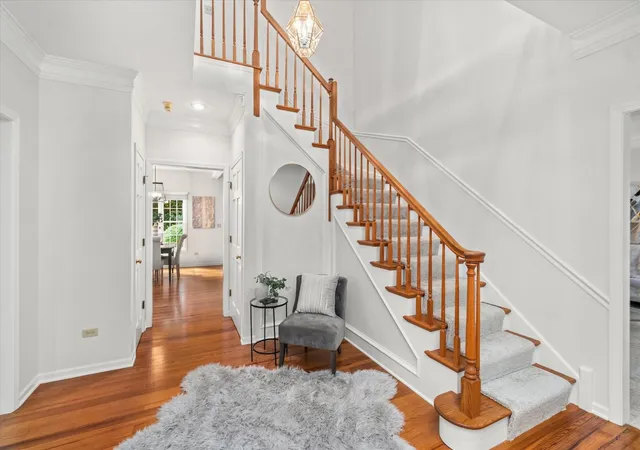 Photo 3 of Single family home for sale at 501 Pin Oak Ct, St. Charles, IL 60174 | MLS# 12759252 | Listing updated on 2026-10-09
