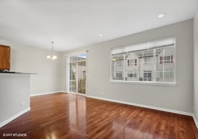 Photo 4 of Townhouse for sale at 261 Sype Dr, Carol Stream, IL 60188 | MLS# 12759263 | Listing updated on 2026-09-17
