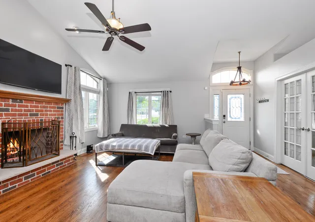 Photo 3 of Townhouse for sale at 1876 Royalglen Dr, New Lenox, IL 60451 | MLS# 12759264 | Listing updated on 2026-10-06