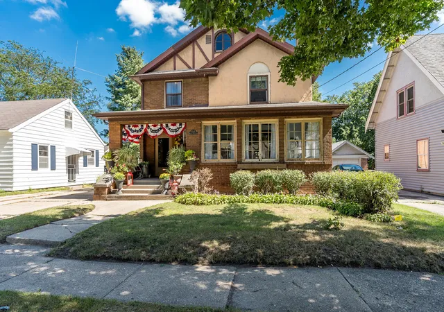 Photo 2 of Sale Pending at 1515 Huffman Blvd, Rockford, IL 61103 | MLS# 12759267 | Listing updated on 2026-09-23