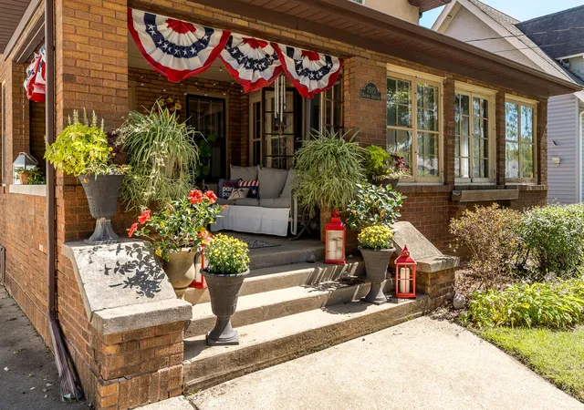 Photo 3 of Sale Pending at 1515 Huffman Blvd, Rockford, IL 61103 | MLS# 12759267 | Listing updated on 2026-09-23