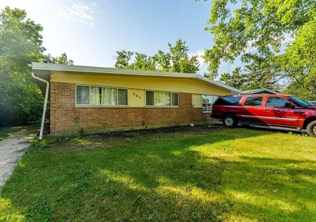 Photo 1 of Single family home for sale at 305 Somonauk St, Park Forest, IL 60466 | MLS# 12759284 | Listing updated on 2026-09-16