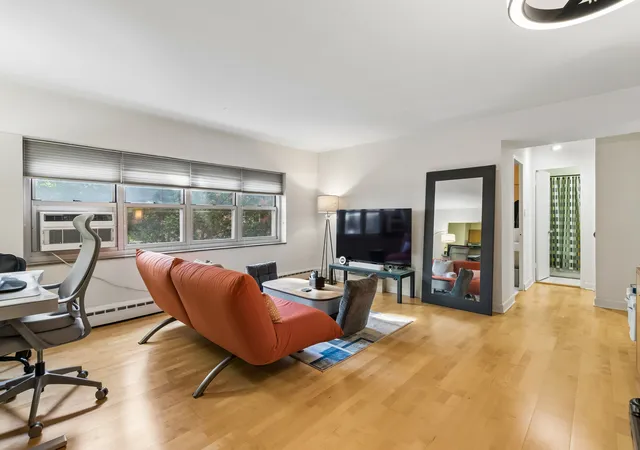 Photo 2 of Condo for sale at 4970 N Marine Dr #321, Chicago, IL 60640 | MLS# 12759299 | Listing updated on 2026-09-16