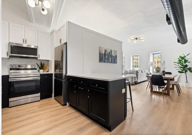 Photo 3 of Condo for sale at 3323 N Paulina St #3E, Chicago, IL 60657 | MLS# 12759303 | Listing updated on 2026-09-28