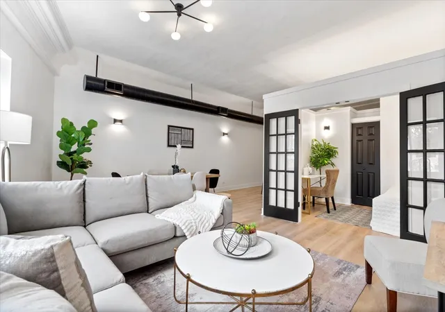 Photo 3 of Condo for sale at 3323 N Paulina St #3E, Chicago, IL 60657 | MLS# 12759303 | Listing updated on 2026-10-20