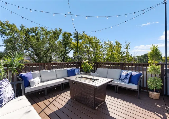 Photo 4 of Condo for sale at 823 W Wolfram St #3E, Chicago, IL 60657 | MLS# 12759311 | Listing updated on 2026-10-09