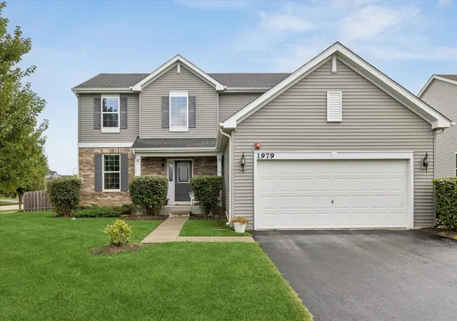 Single family home for sale at 1979 Newberry Ln, Hoffman Estates, IL 60192 | MLS# 12759319