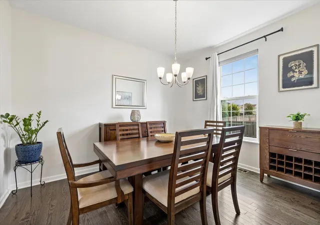 Photo 4 of Single family home for sale at 1979 Newberry Ln, Hoffman Estates, IL 60192 | MLS# 12759319 | Listing updated on 2026-09-23