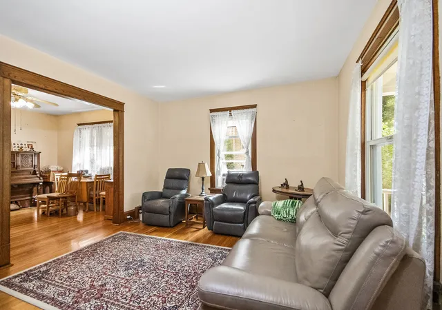 Photo 3 of Single family home for sale at 1624 Spencer Ave, Wilmette, IL 60091 | MLS# 12759342 | Listing updated on 2026-09-24