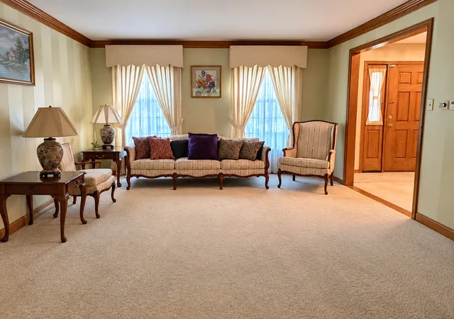 Photo 3 of Single family home for sale at 146 Prairie View Dr, Palos Park, IL 60464 | MLS# 12759354 | Listing updated on 2026-09-24