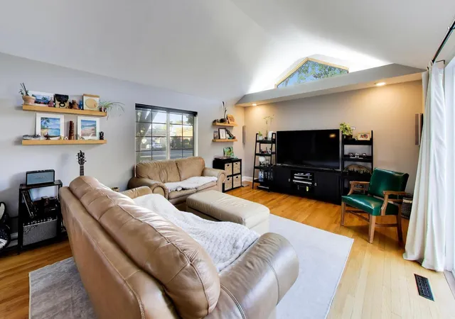 Photo 3 of Single family home for sale at 116 E Grove St, Lombard, IL 60148 | MLS# 12759364 | Listing updated on 2026-10-01