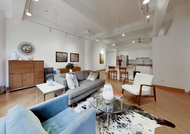 Photo 3 of Condo for sale at 333 W Hubbard St #209, Chicago, IL 60654 | MLS# 12759366 | Listing updated on 2026-09-24