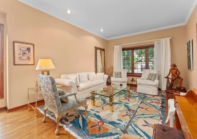 Photo 4 of Single family home for sale at 1130 New Trier Ct, Wilmette, IL 60091 | MLS# 12759382 | Listing updated on 2026-09-21