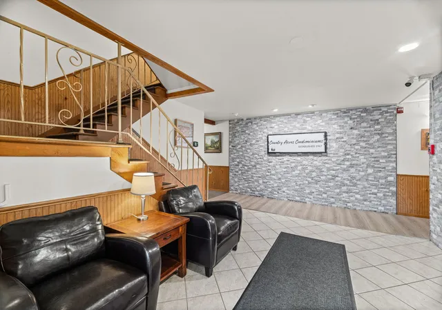 Photo 2 of Condo for sale at 640 Murray Ln #312, Des Plaines, IL 60016 | MLS# 12759396 | Listing updated on 2026-10-20
