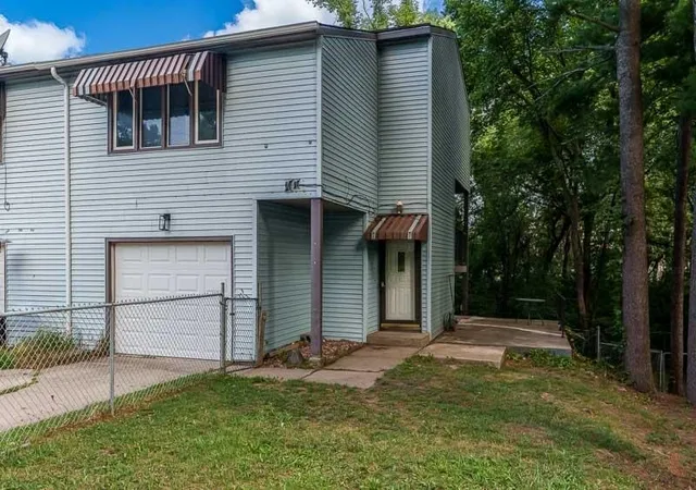 Photo 1 of Townhouse for sale at 4762 Javelin Dr, Rockford, IL 61108 | MLS# 12759416 | Listing updated on 2026-09-21
