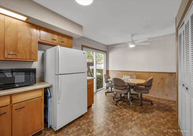 Photo 4 of Single family home for sale at 1617 Charles Dr, Glendale Heights, IL 60139 | MLS# 12759436 | Listing updated on 2026-09-21