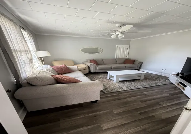 Photo 1 of Single family home for sale at 334 23rd Place, Clinton, IA 52732 | MLS# 12759437 | Listing updated on 2026-09-26