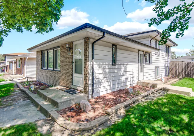 Photo 2 of Single family home for sale at 18107 Kostner Ave, Country Club Hills, IL 60478 | MLS# 12759452 | Listing updated on 2026-09-22