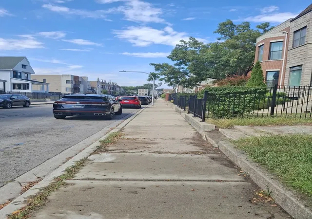 Photo 1 of Single family home for sale at 4555 S Forrestville Ave, Chicago, IL 60653 | MLS# 12759455 | Listing updated on 2026-09-22
