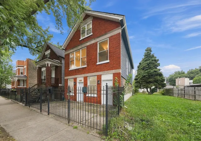 Photo 2 of House for sale at 5320 S Laflin St, Chicago, IL 60609 | MLS# 12759489 | Listing updated on 2026-09-21