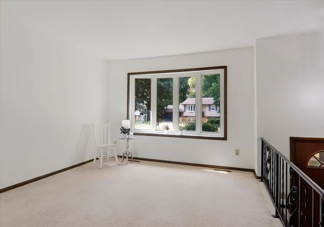 Photo 4 of Single family home for sale at 1706 Erin Dr, Normal, IL 61761 | MLS# 12759495 | Listing updated on 2026-09-22