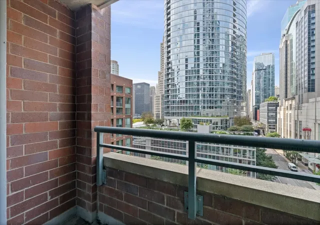 Photo 1 of Condo for sale at 480 N Mcclurg Ct #1001, Chicago, IL 60611 | MLS# 12759513 | Listing updated on 2026-09-28