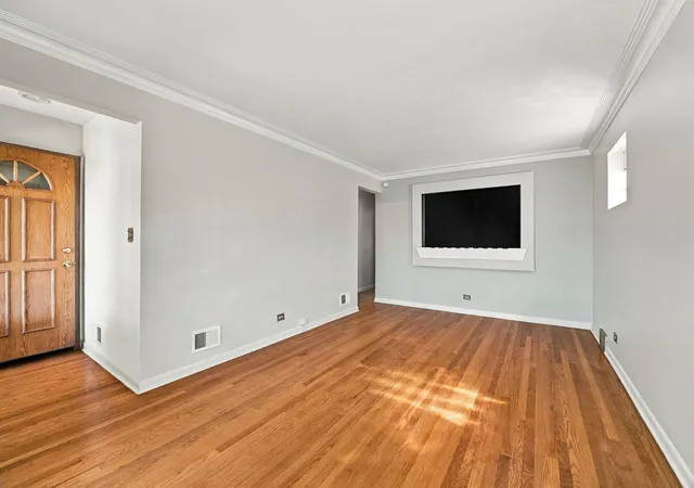 Photo 3 of Single family home for sale at 6843 S Kedvale Ave, Chicago, IL 60629 | MLS# 12759514 | Listing updated on 2026-09-14