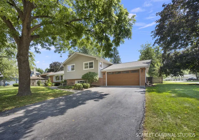 Photo 2 of Single family home for sale at 328 Spruce Dr, Naperville, IL 60540 | MLS# 12759518 | Listing updated on 2026-09-19
