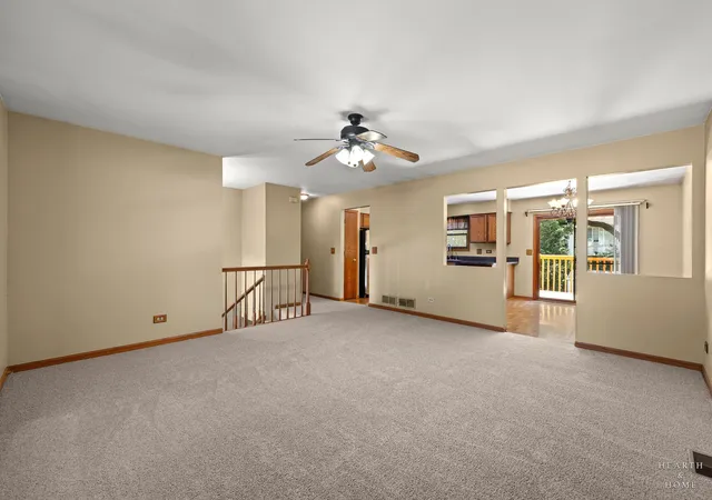 Photo 4 of Single family home for sale at 558 Barbary Ln, Woodstock, IL 60098 | MLS# 12759527 | Listing updated on 2026-09-15
