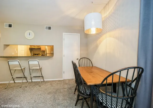 Photo 3 of Townhouse for sale at 4 Oak Crk Dr #1504, Buffalo Grove, IL 60089 | MLS# 12759536 | Listing updated on 2026-09-24