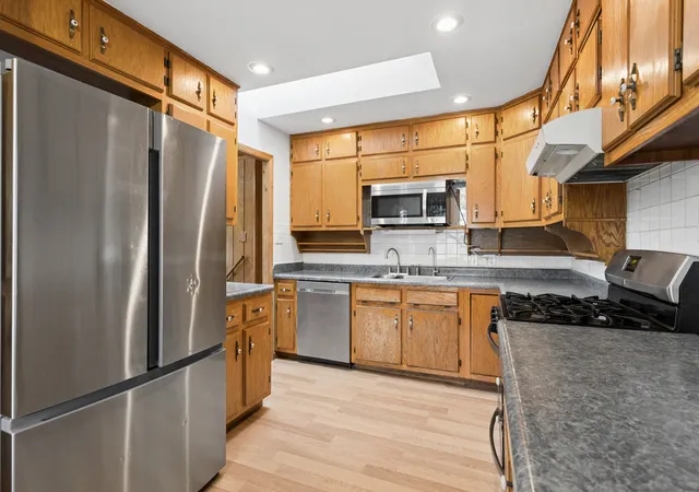 Photo 3 of Single family home for sale at 341 Hale Ave, Romeoville, IL 60446 | MLS# 12759546 | Listing updated on 2026-09-30