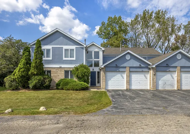 Condo for sale at 328 Frontage Rd #1B, Willowbrook, IL 60527 | MLS# 12759549
