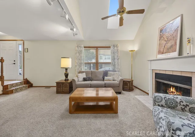 Photo 3 of Townhouse for sale at 7932 Stewart Dr, Darien, IL 60561 | MLS# 12759568 | Listing updated on 2026-09-21