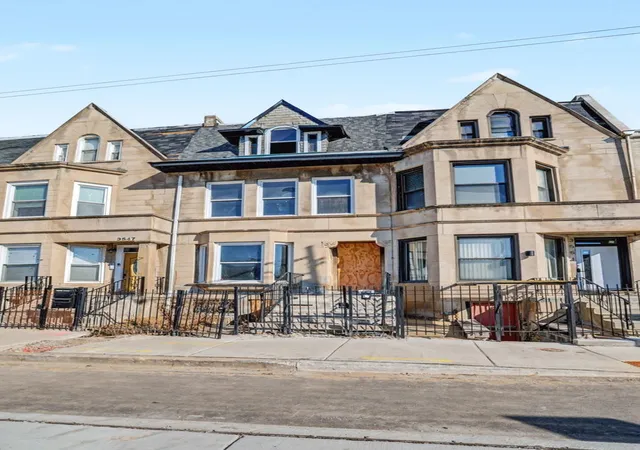 Photo 1 of Single family home for sale at 3549 S Indiana Ave, Chicago, IL 60653 | MLS# 12759576 | Listing updated on 2026-09-21